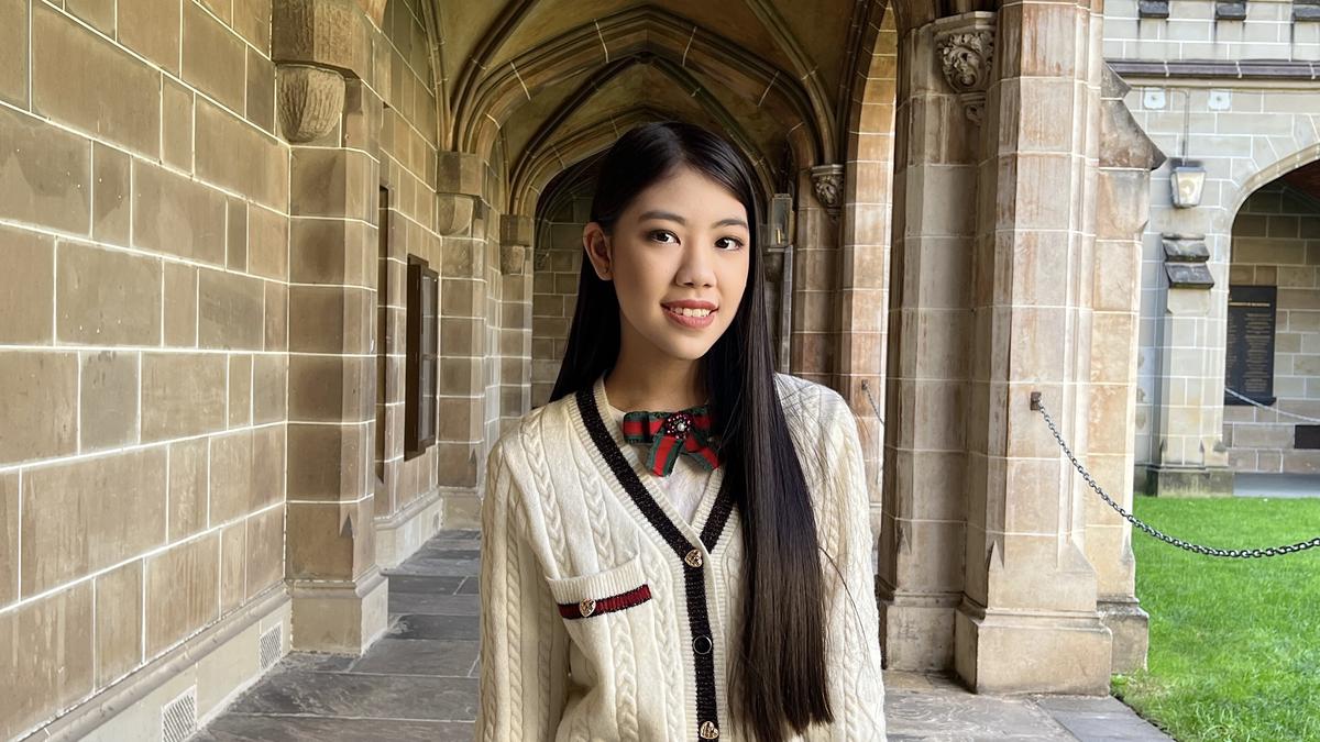 Luar Biasa! Influencer Mischka Aoki Lolos ke Oxford dan Stanford Sekaligus, Prestasinya Bikin Kagum